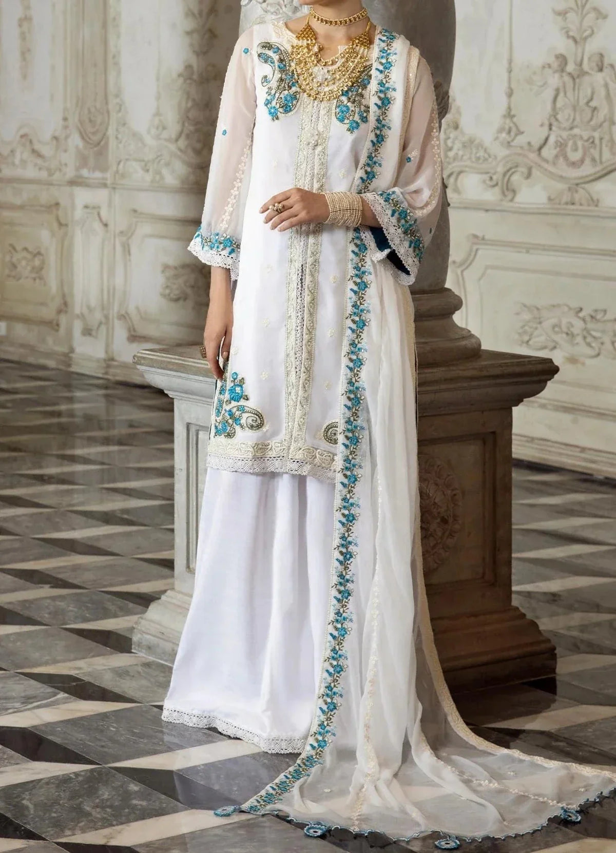 Grace Z-(Daisy White) -Stitched Embroidered chiffon 3Pc Suit