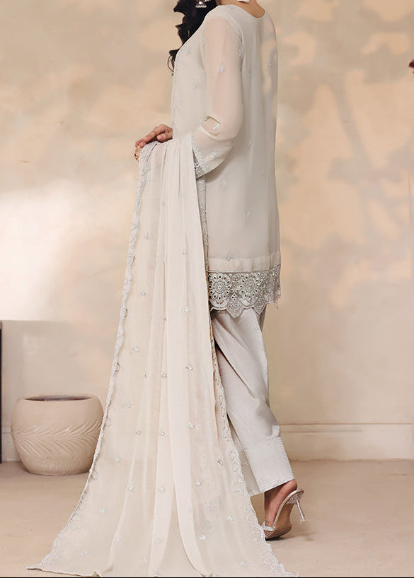 SMOKEY ELEGANCE – Embroidered Chiffon Unstitched 3PC Suit.