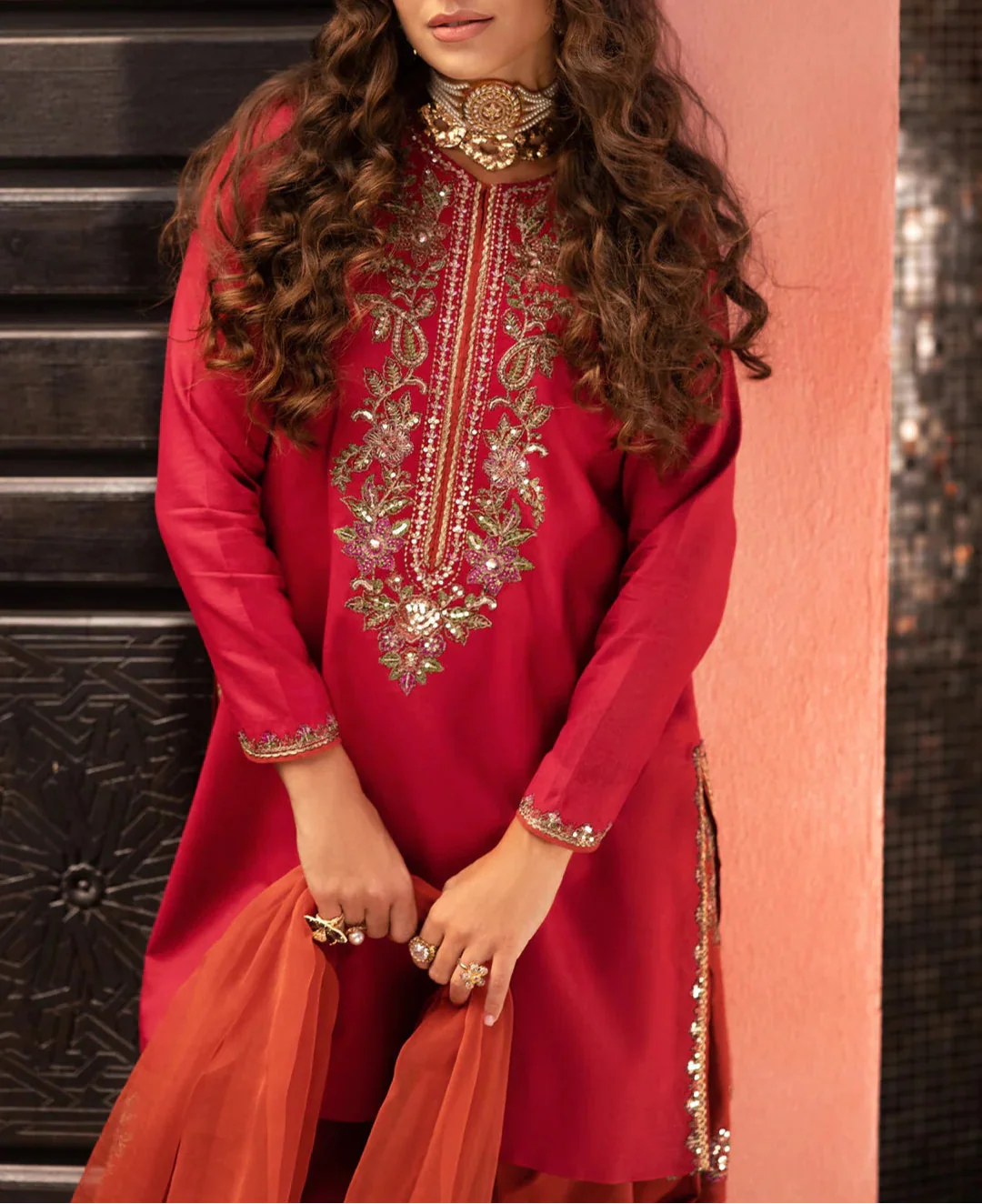 Grace S1243-Embroidered 3pc Sequence Lawn Dress With Embroidered Sequence Organza Dupatta.