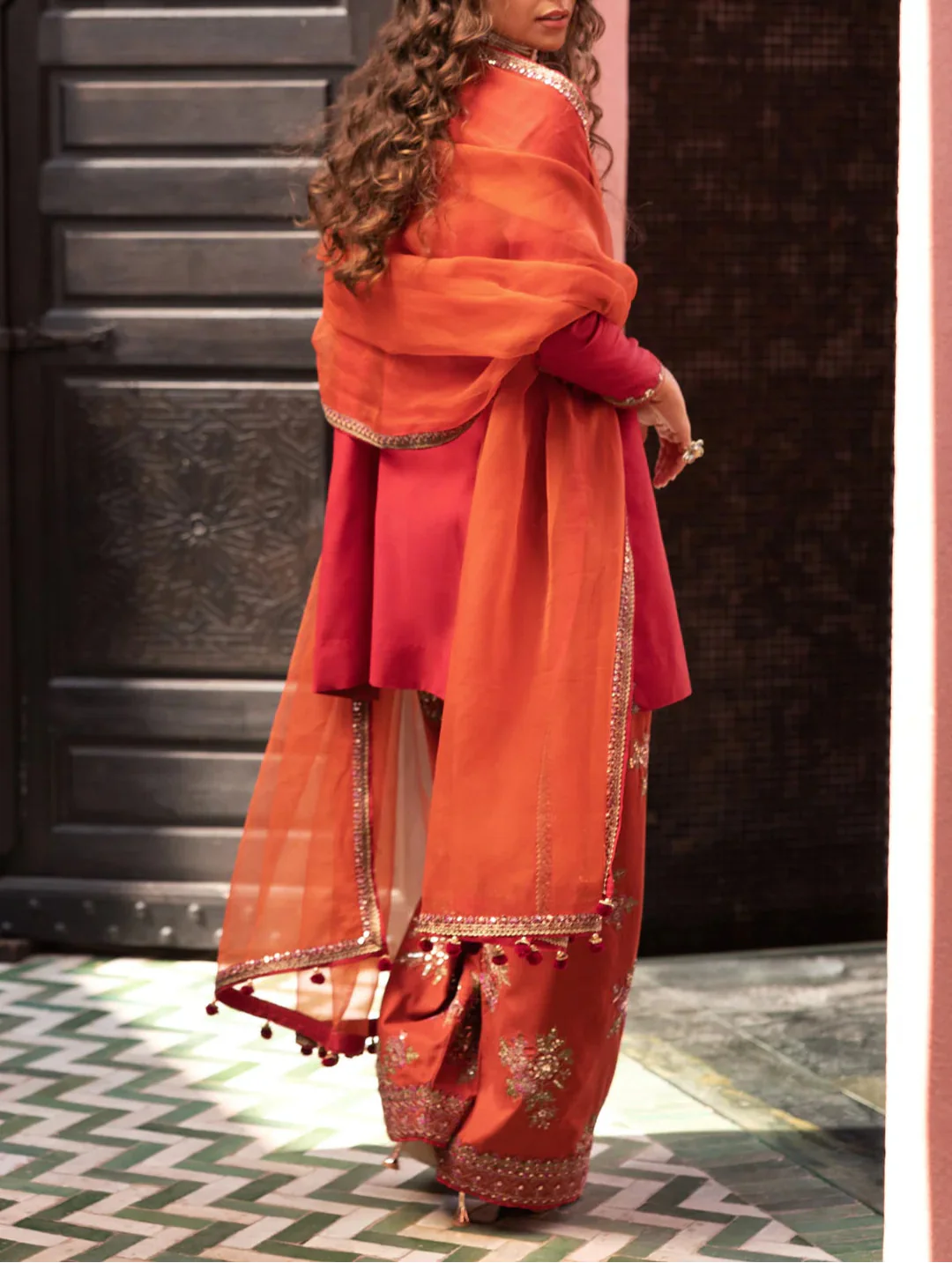 Grace S1243-Embroidered 3pc Sequence Lawn Dress With Embroidered Sequence Organza Dupatta.