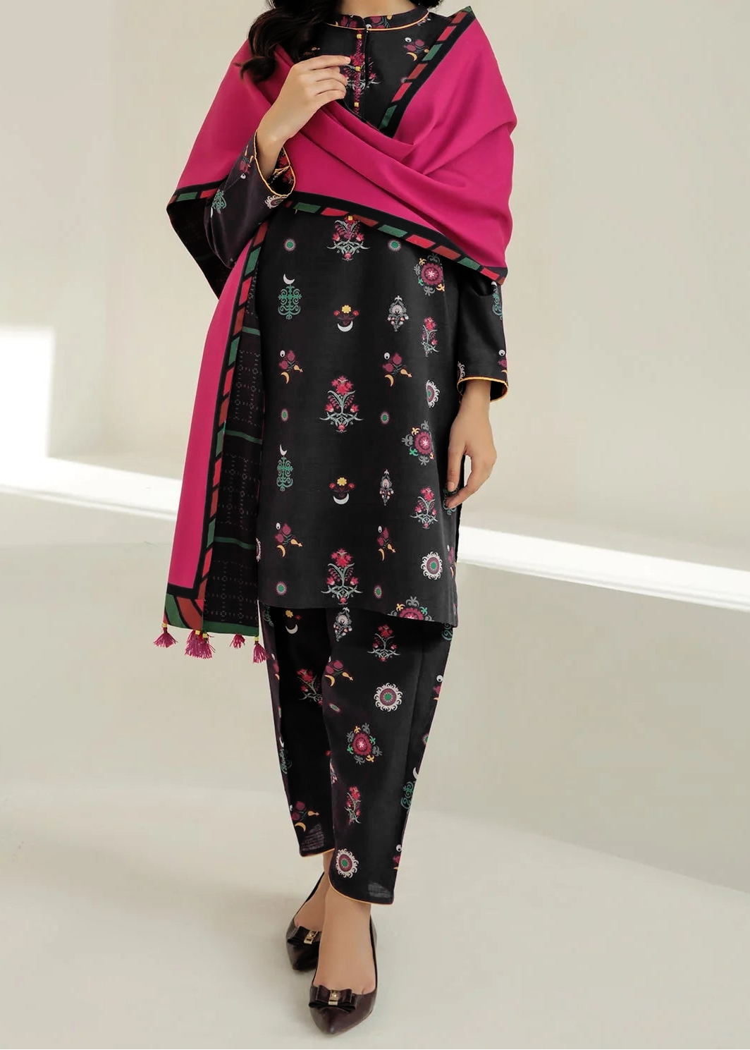 Grace W902 - Digital Printed 3pc Karandi Dress With Digital Printed Karandi Shawl.
