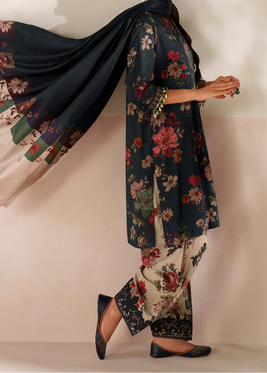 Grace W783 - Digital Printed 3pc Karandi Dress With Digital Printed Karandi Shawl.