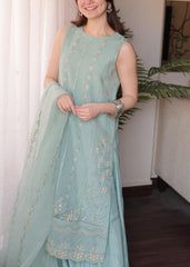 Grace S853-Embroidered 3PC Lawn Dress with Embroidered Munar Dupatta.