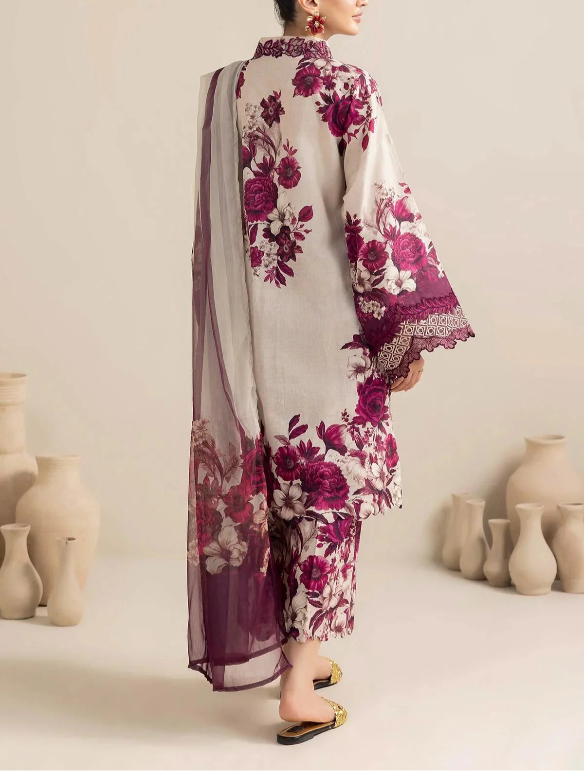 Grace S1103-Printed & Embroidered 3pc Lawn dress with Digital Printed Silk Dupatta.