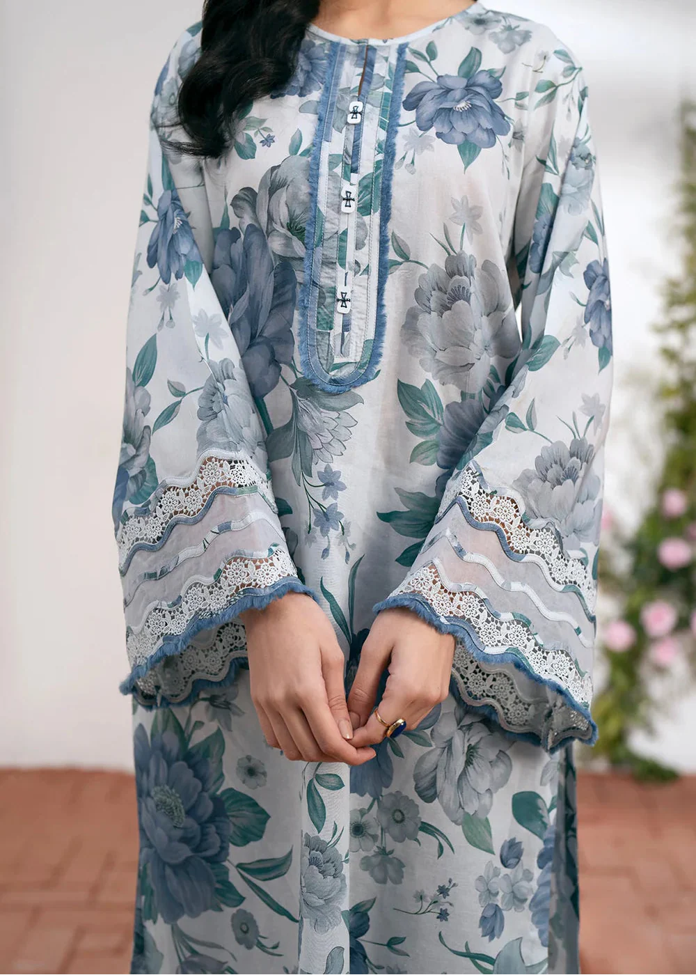 Grace W822 - Digital Printed 3pc Karandi Dress With Digital Printed Karandi Shawl.