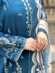 Grace S1002-Embroidered 3pc Lawn dress with Printed Munar Dupatta.