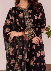 Grace W813 - Digital Printed 3pc Karandi Dress With Digital Printed Karandi Shawl.