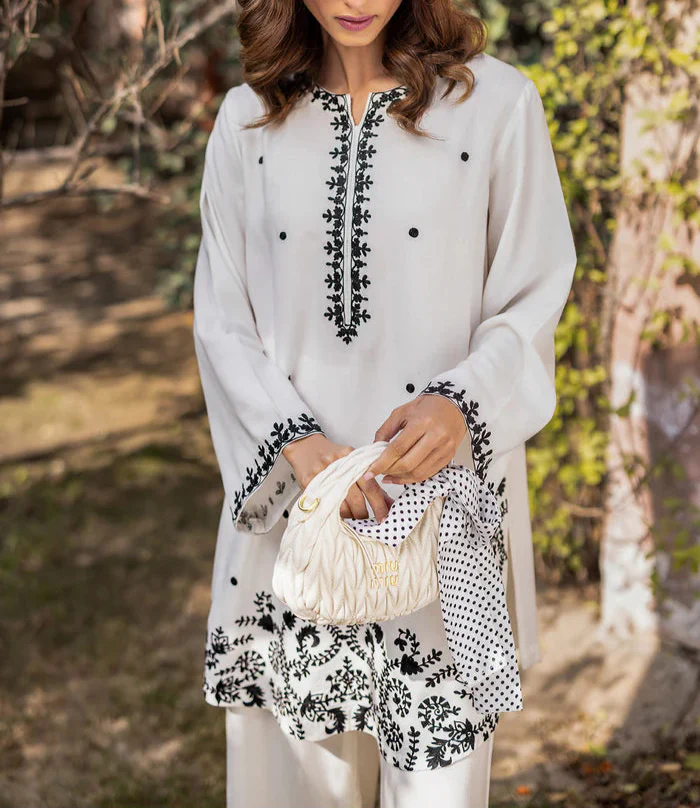 Grace S1101-Embroidered 2pc Lawn Dress.