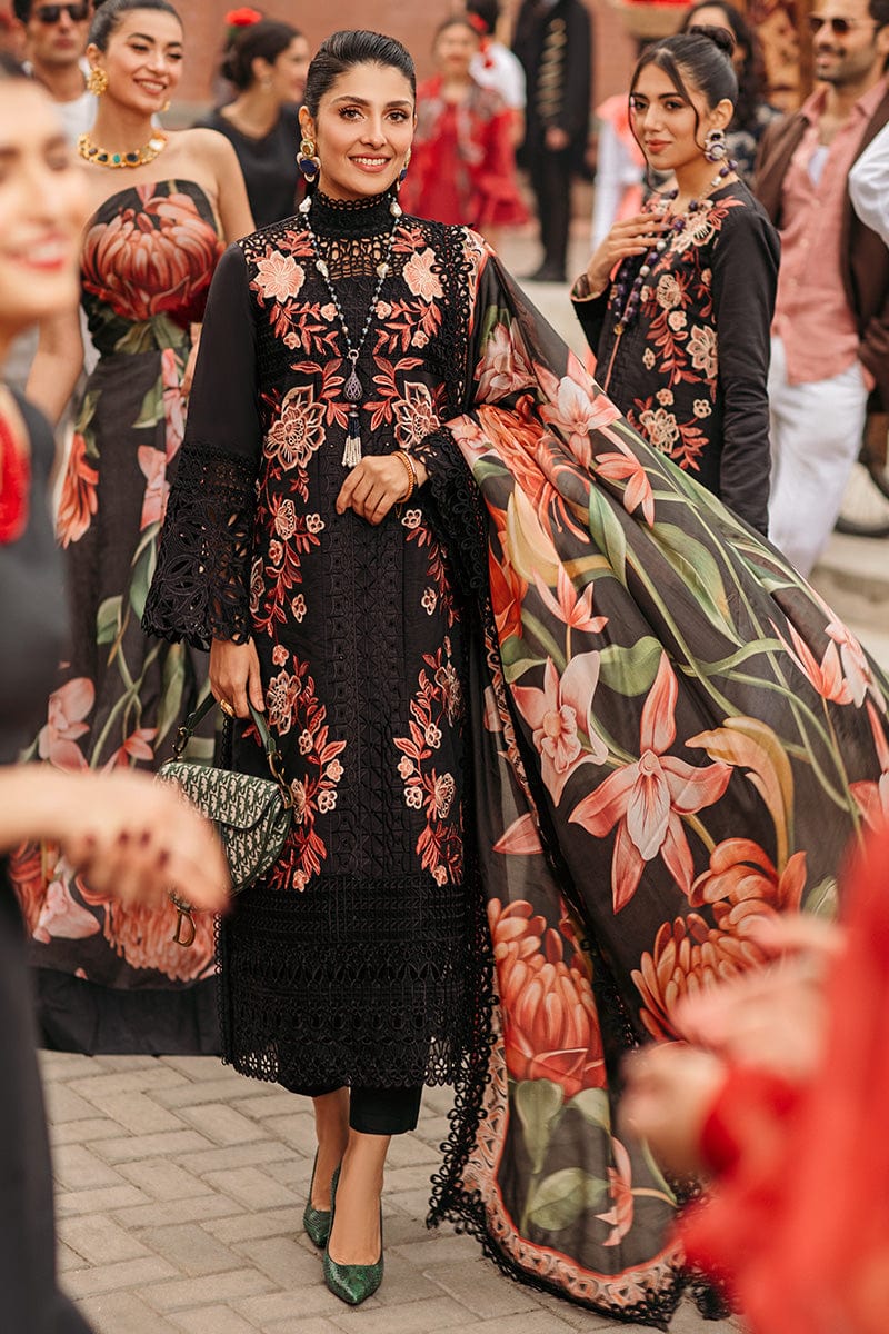 Grace S825- Heavy Shifli Embroidered 2pc lawn dress