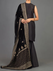 Sarinnah Premium D85-Embroided Fine quality Velvet shawl.