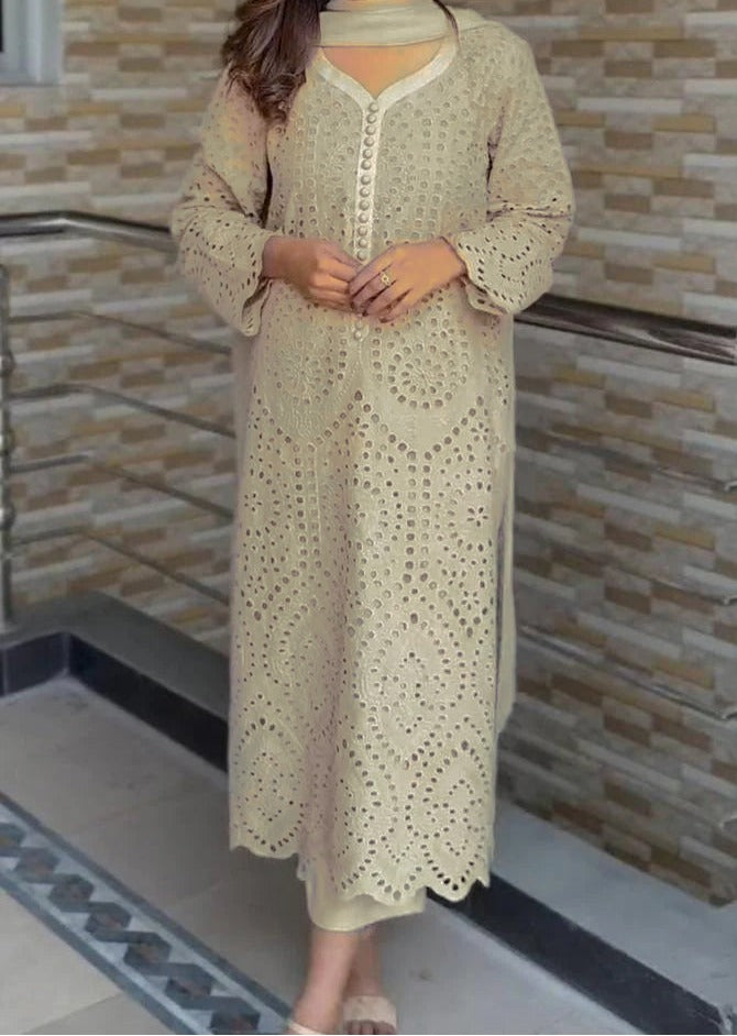 Grace S1283-Embroidered CHIKANKARI 3pc Lawn Dress With Dyed Chiffon Dupatta.