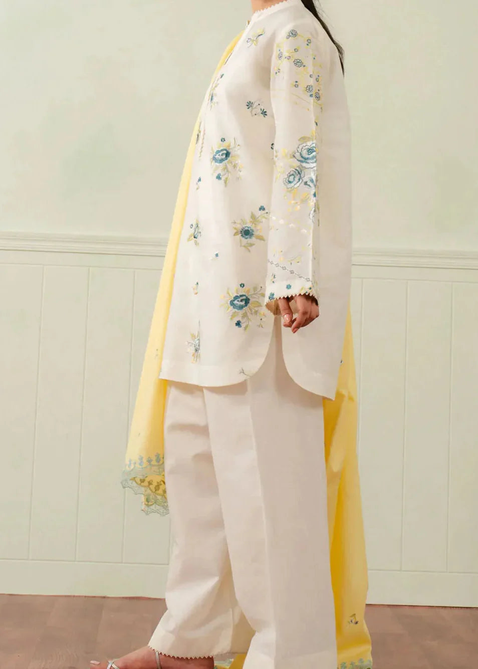 Grace Z-(S1284) - Stitched Embroidered 3pc Lawn Dress With Printed Munar Dupatta.