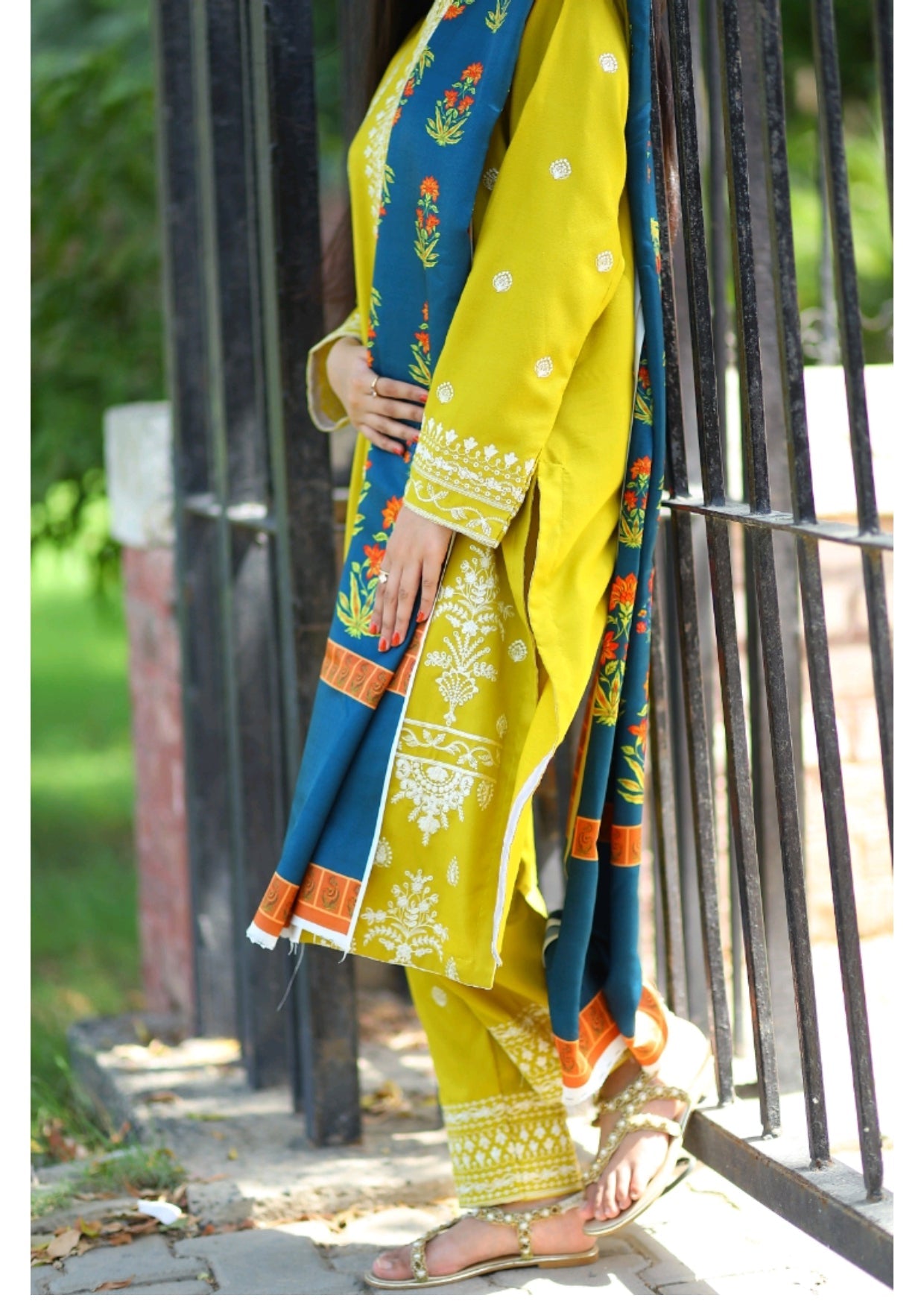 Grace Z-(W544)- Stitched Embroidered 3pc marina dress with Printed shawl.