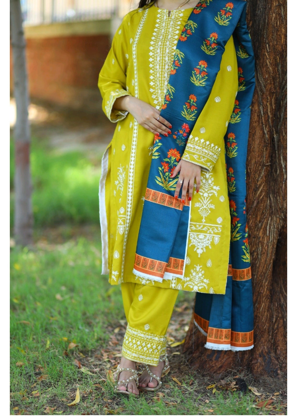 Grace Z-(W544)- Stitched Embroidered 3pc marina dress with Printed shawl.