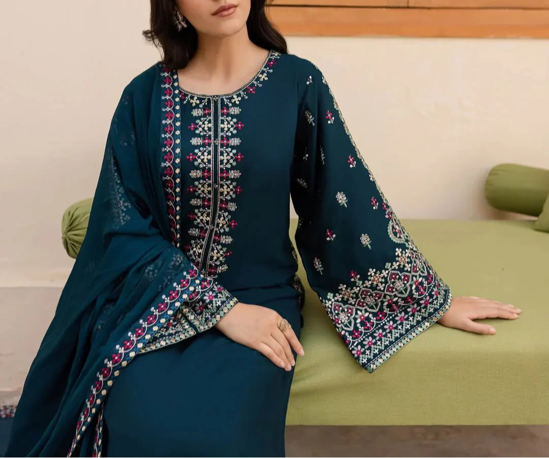 Grace Z(S1227)- Stitched Embroidered 3pc Lawn Dress With Embroidered Organza Dupatta.